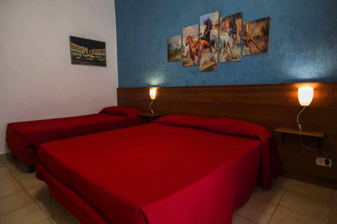 Francesca Tourist Apartment רומא מראה חיצוני תמונה